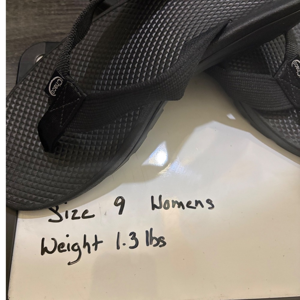 Chaco Flip Flops Size 9 Womens Black Vibram Sole LUVSEAT Sport Sandals Gorpcore - Picture 9 of 9